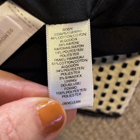 ❤️2/$15 or 3/$21❤️ Loft Black/Ivory Color Block Panel Skirt, Size 8 - Picture 9 of 10